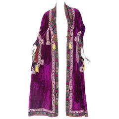 1970S Purple Velvet Retro Ethnic Embroidered Cape With Ikat Trim