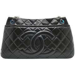Chanel Black Quilted Calfskin Leather Chain Shoulder Bag