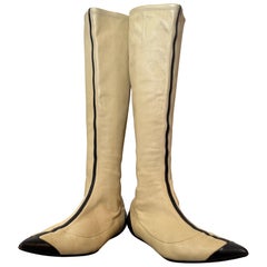 2000 Giorgio Armani Mod-Style Cream and Black Flat Heel Boots w Toe Cap & Stripe