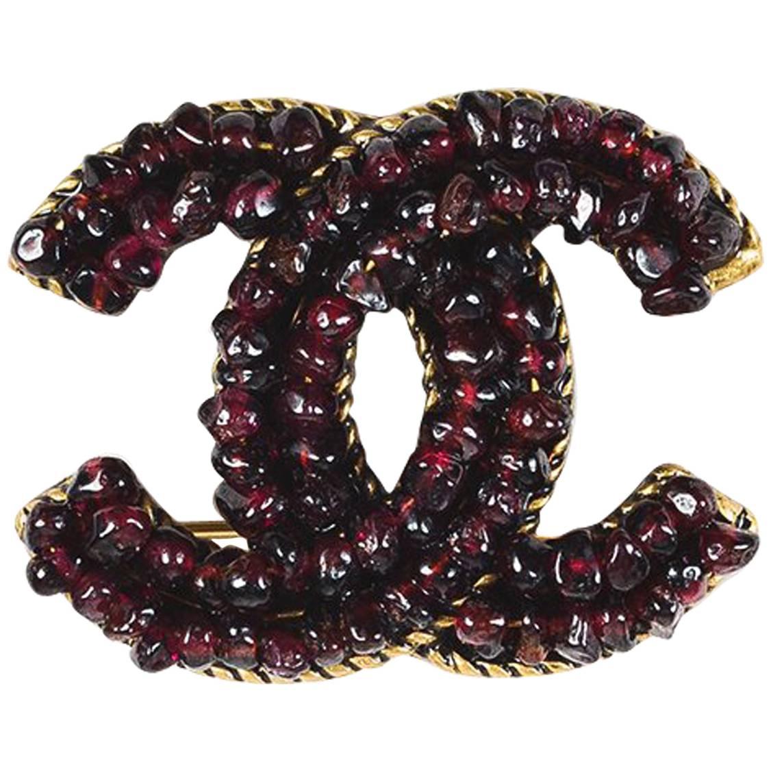 Chanel 00A Burgundy Gold Tone Beaded Embellished 'CC' Cable Trim Brooch Pin For Sale