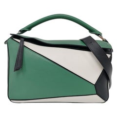 Loewe Puzzle Medium Tricolor Green Black White Borsa in pelle di vitello