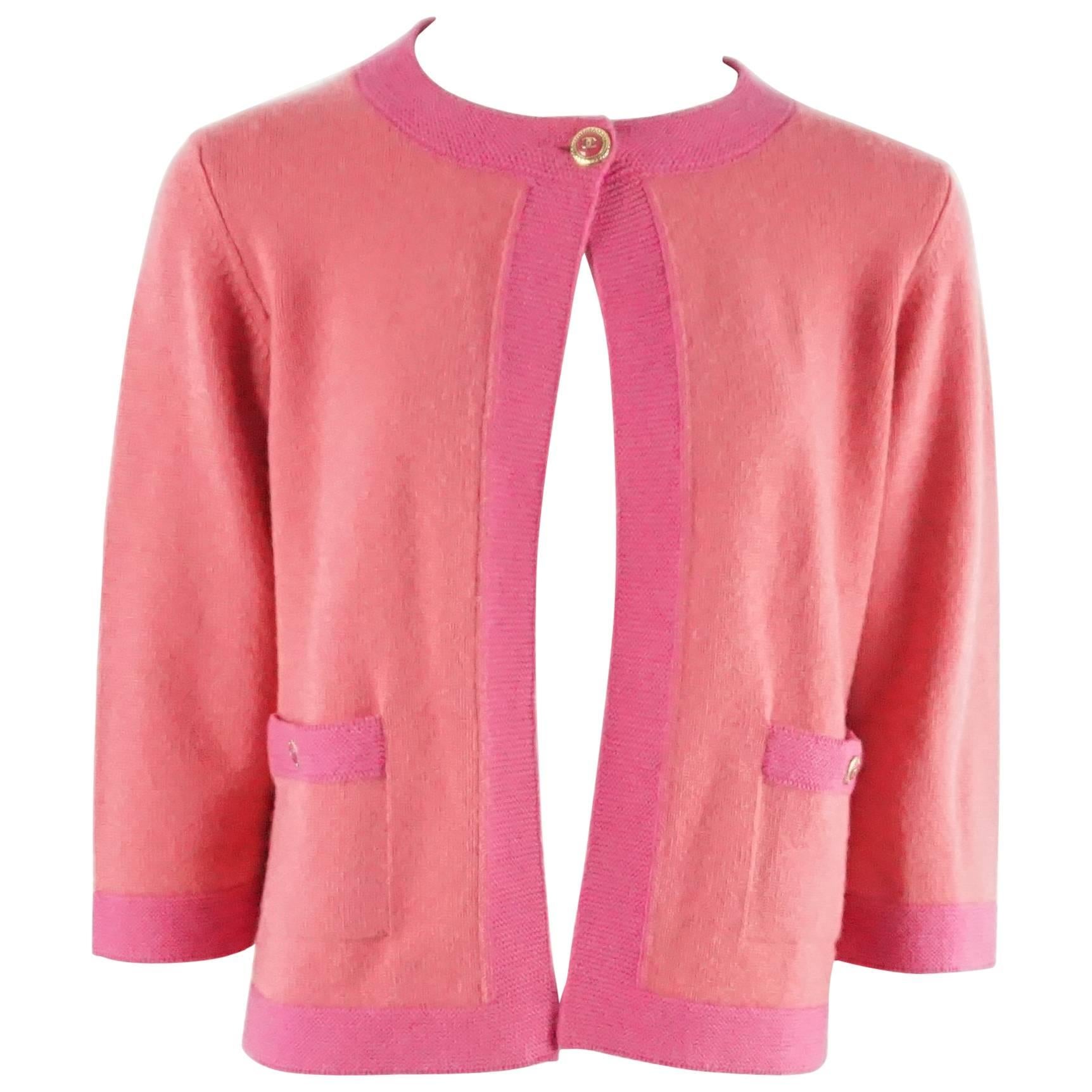 Chanel Salmon and Pink Trim Cashmere Sweater - 42 - 07P
