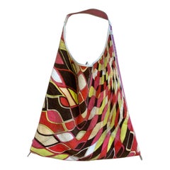 Emilio Pucci pink details bag.