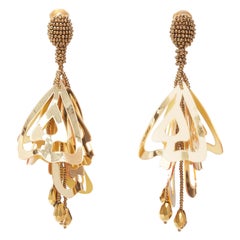 OSCAR DE LA RENTA gold acrylic petals beads floral statement clip on earrings