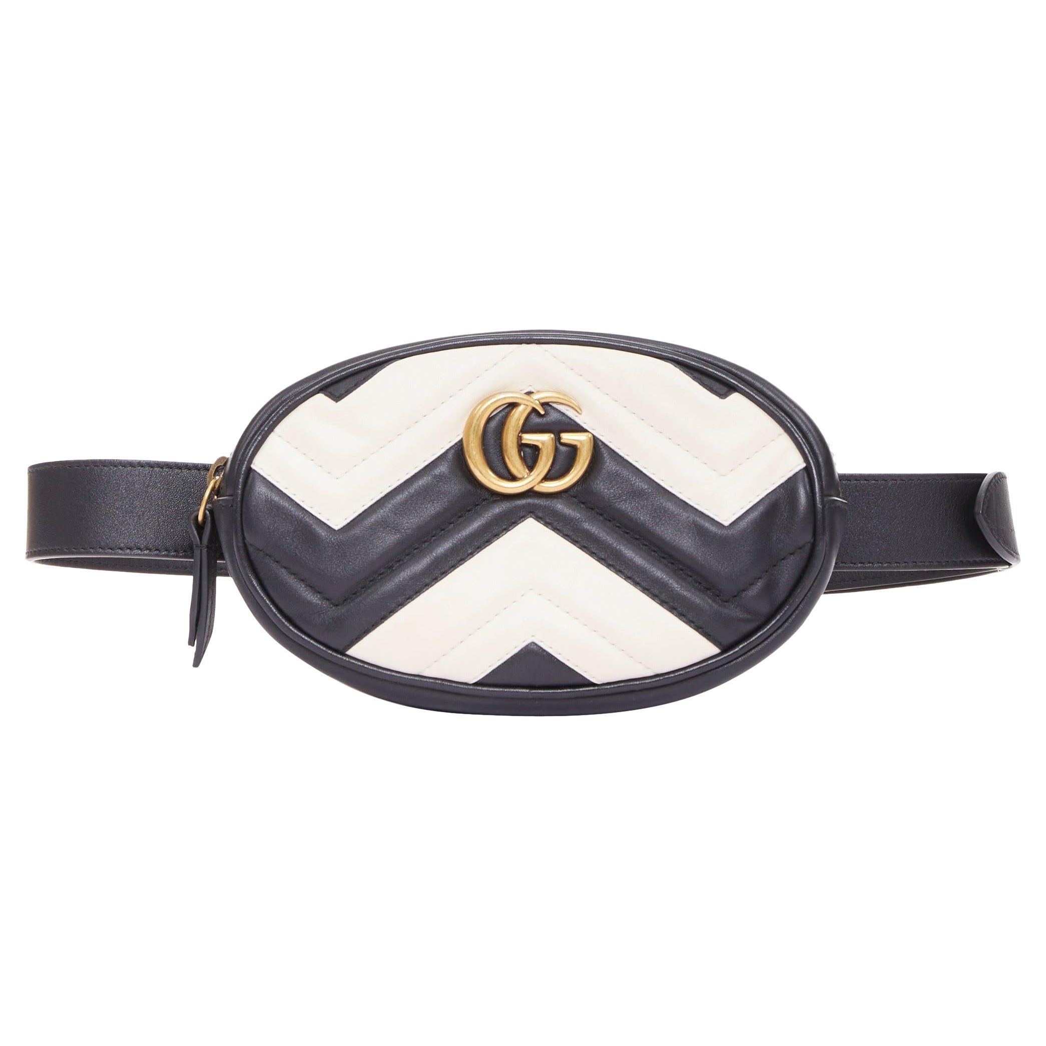 Gucci Marmont noir crème matelassé en agneau chevron  sac à bandoulière GG en or en vente