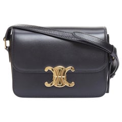 Celine Teen Triomphe, sac à bandoulière en cuir de veau noir brillant, logo anagramme doré