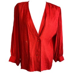 Chemise rouge Yves Saint Laurent.