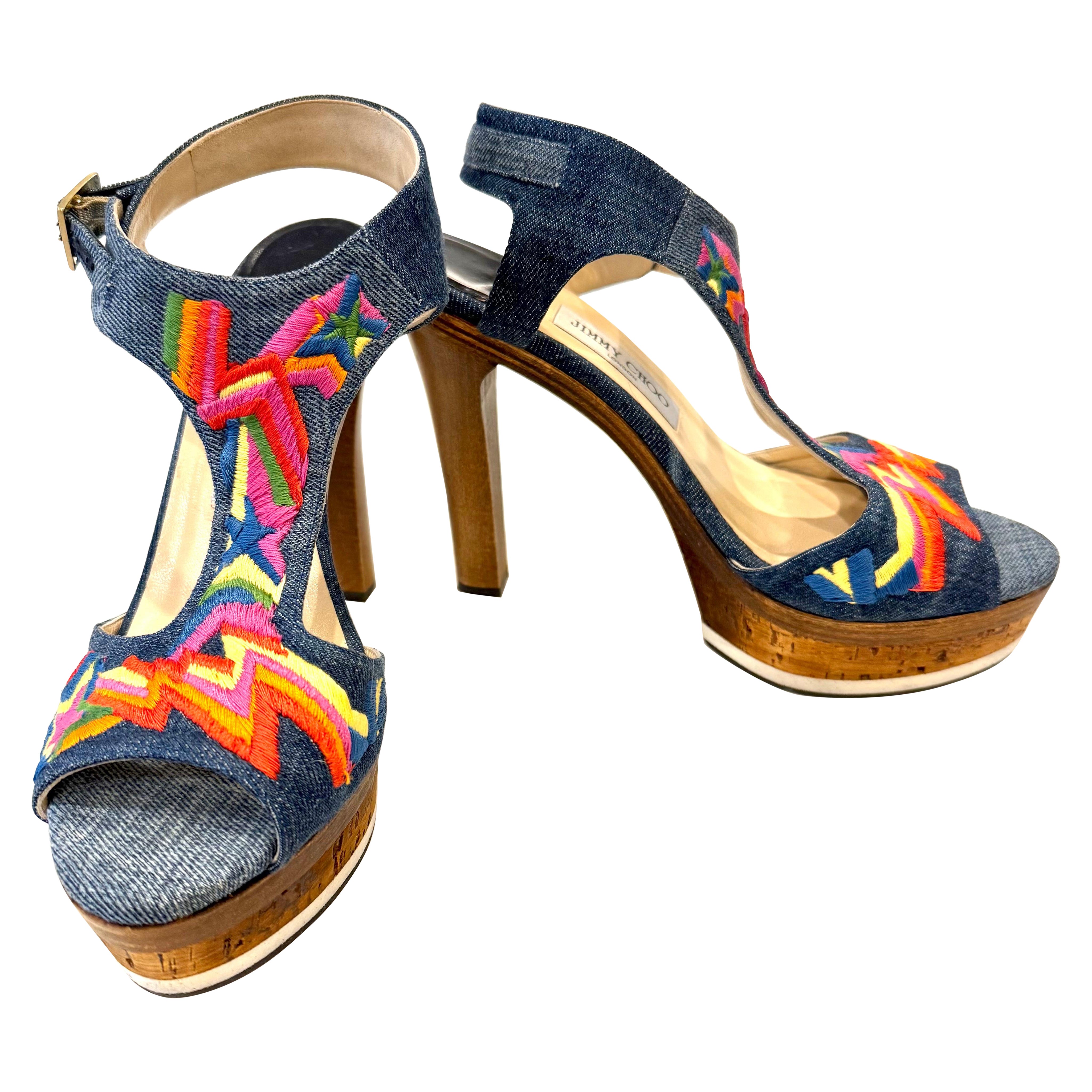 Jimmy Choo - Mules con zeppa in denim ricamato  Taglia 39 in vendita