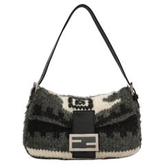 Fendi Baguette Bag Grey and White Wool Knit Shoulder Bag