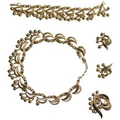 Trifari Parure Set 1