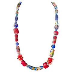 LB offre una collana di corallo e turchese in vetro SS