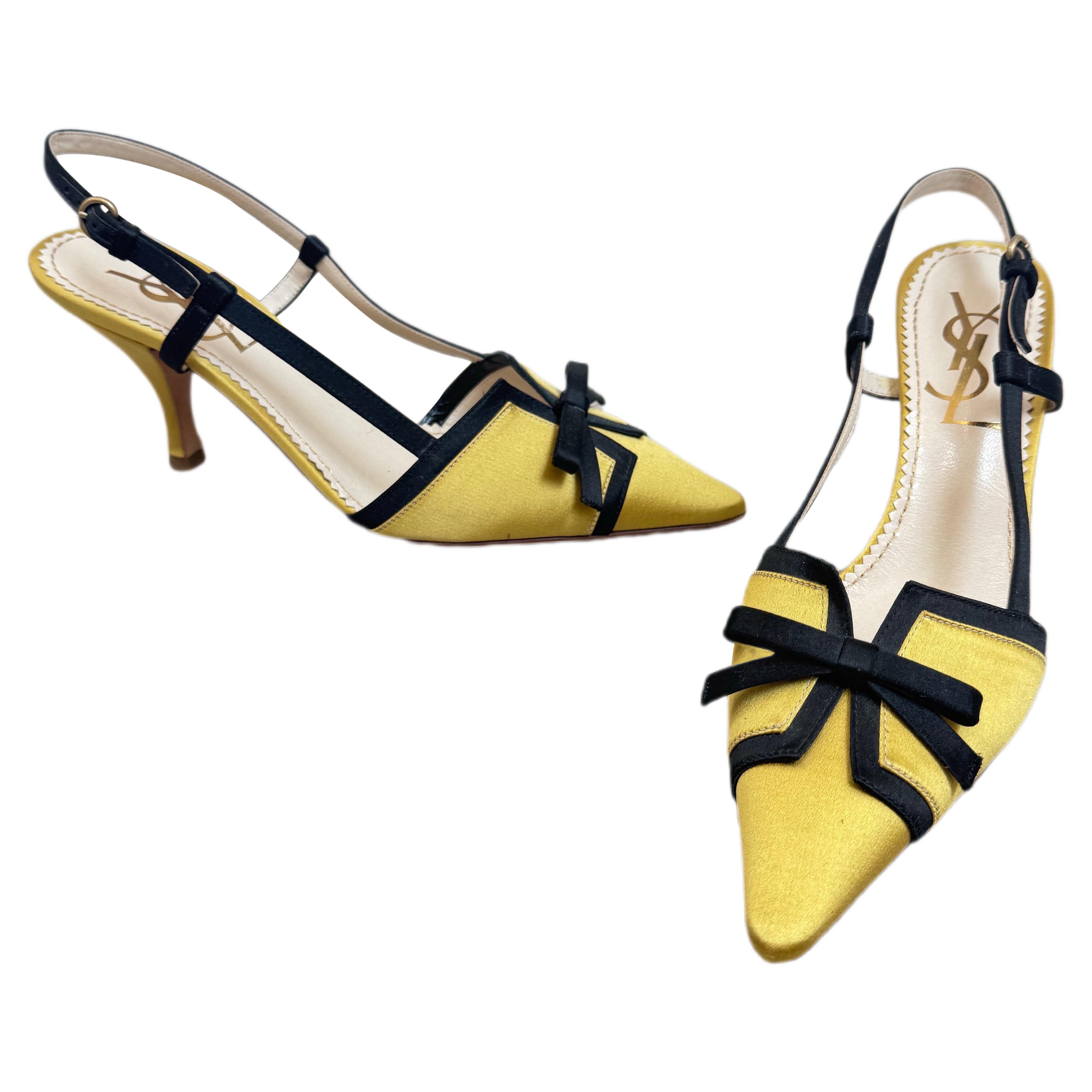 New Yves Saint Laurent by Tom Ford Fall 2002 Size 38.5 / 8.5 Corset Heels YSL en vente