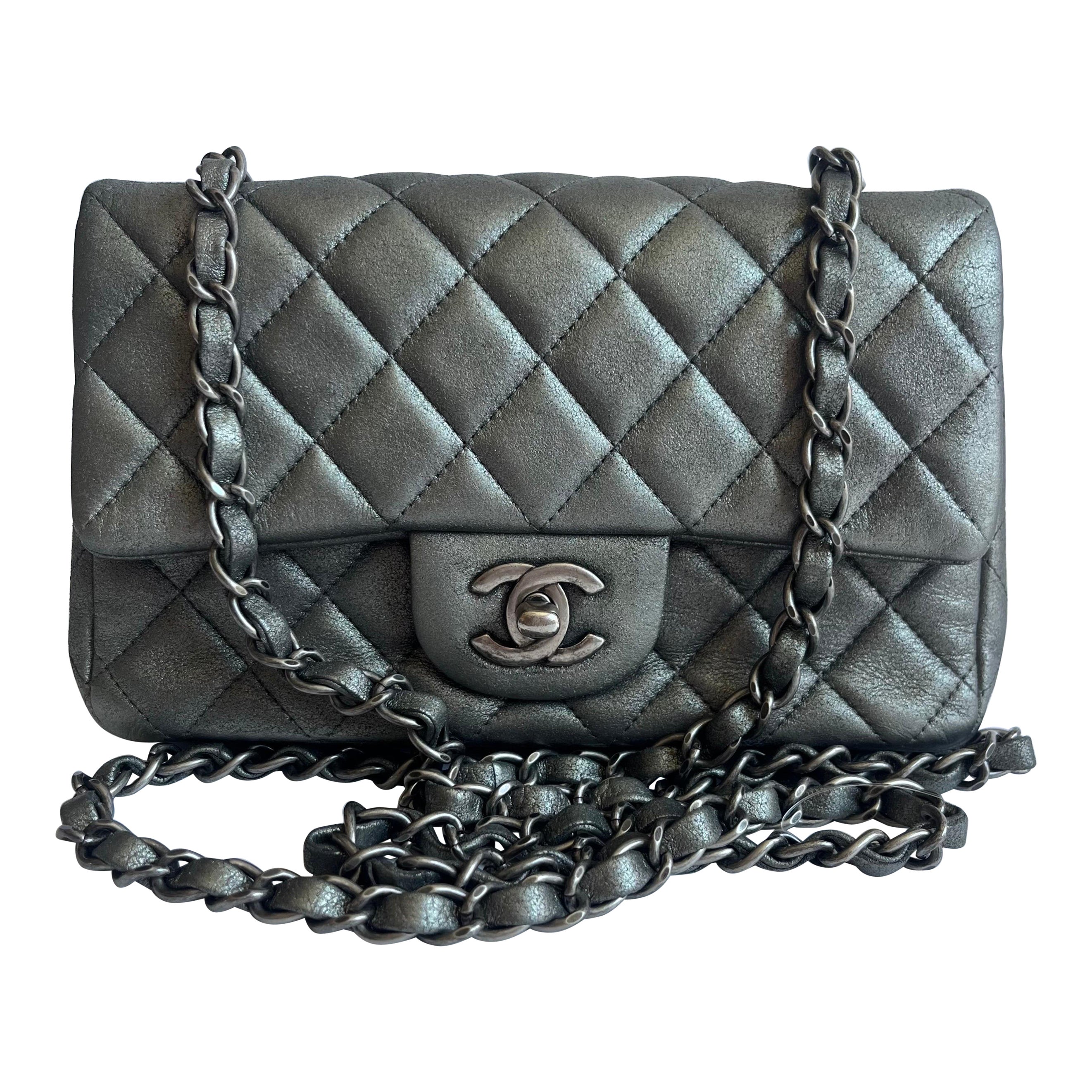 Chanel Classic Flap Rectangular Mini Metallic Grey Lambskin Silver Hardware in vendita