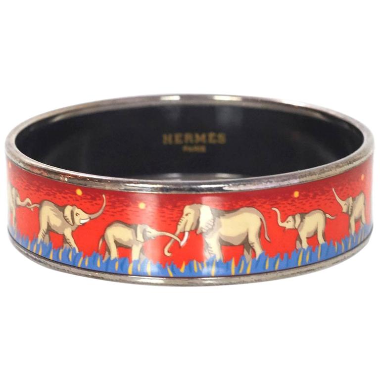 Hermes Red/Blue Elephant Print Wide Enamel Bangle Bracelet Sz 65 For Sale  at 1stDibs | hermes elephant bracelet, hermes elephant bangle