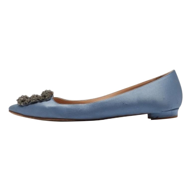 Manolo Blahnik Chaussures de ballet Hangisi en satin bleu taille 37