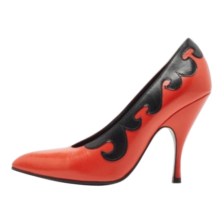 Bottega Veneta Pumps in pelle arancione/nera misura 38