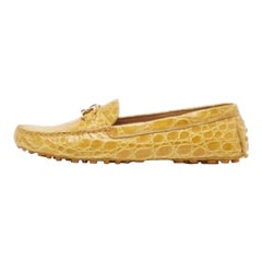 Salvatore Ferragamo Yellow Crocodile Vera Loafers Size 40.5