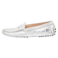 Tod's Silber Croc geprägte Leder Loafers Größe 35.5