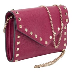 Valentino Rosa Leder Rockstud Umschlag Brieftasche auf Kette