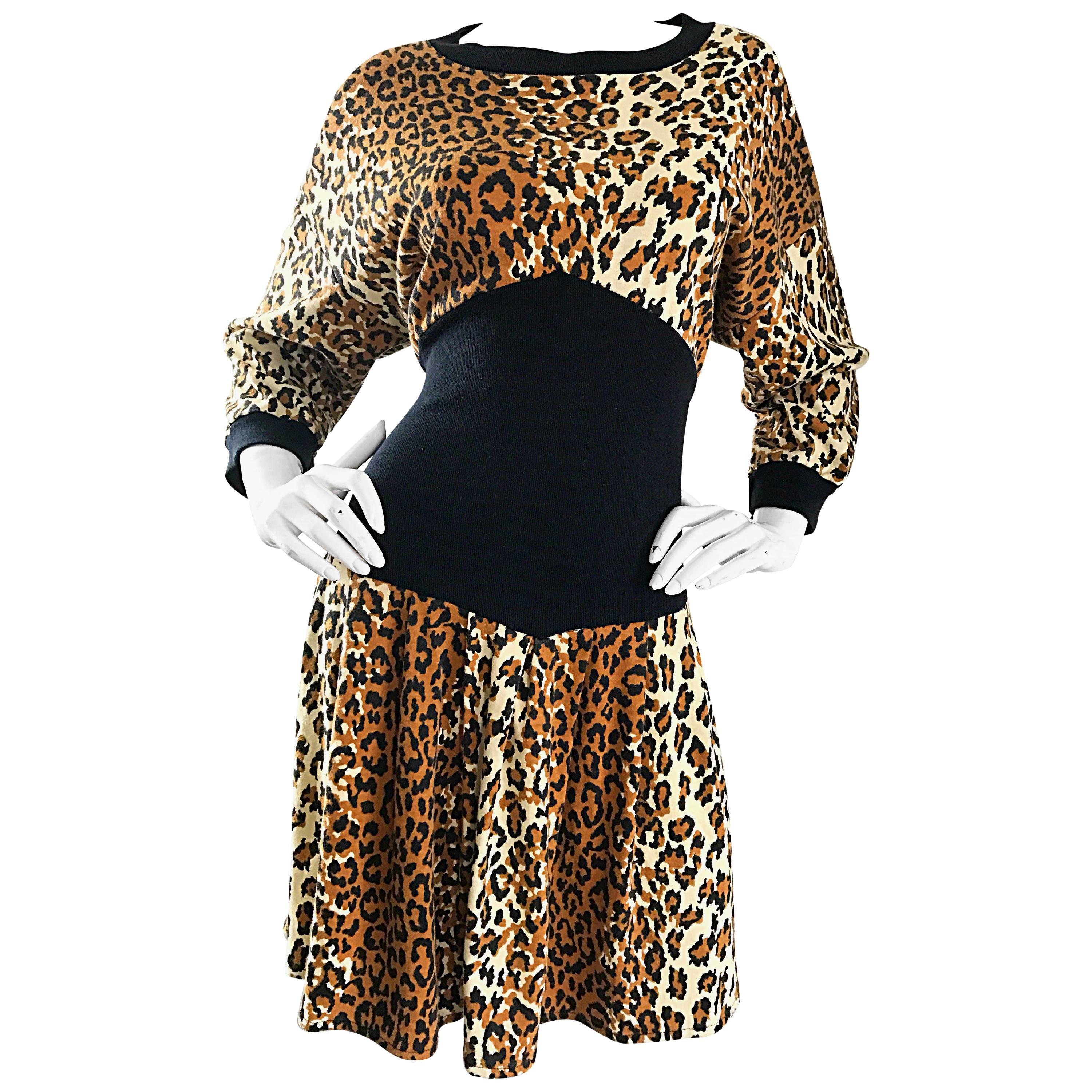 Amazing 1980s Leopard Cheetah Print Dolman Sleeve Vintage 80s Sweatshirt Dress For Sale