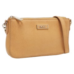 DKNY Borsa a tracolla Bryant Park in pelle saffiano Tan