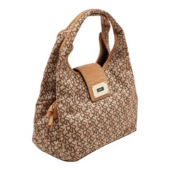 Bolso Town and Country de DKNY en tejido y piel beige