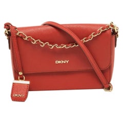 DKNY Borsa a tracolla Bryant in pelle saffiano rosso mattone