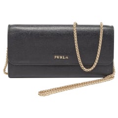 Furla Cartera Babylon de Piel Negra con Cadena