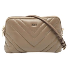Dkny Borsa a tracolla Madison Dome in pelle Chevron verde oliva