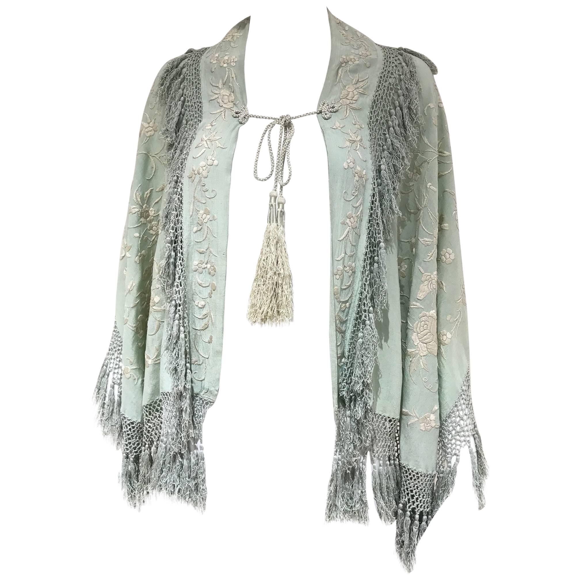 1920s Silk embroidered minty green shawl capelet