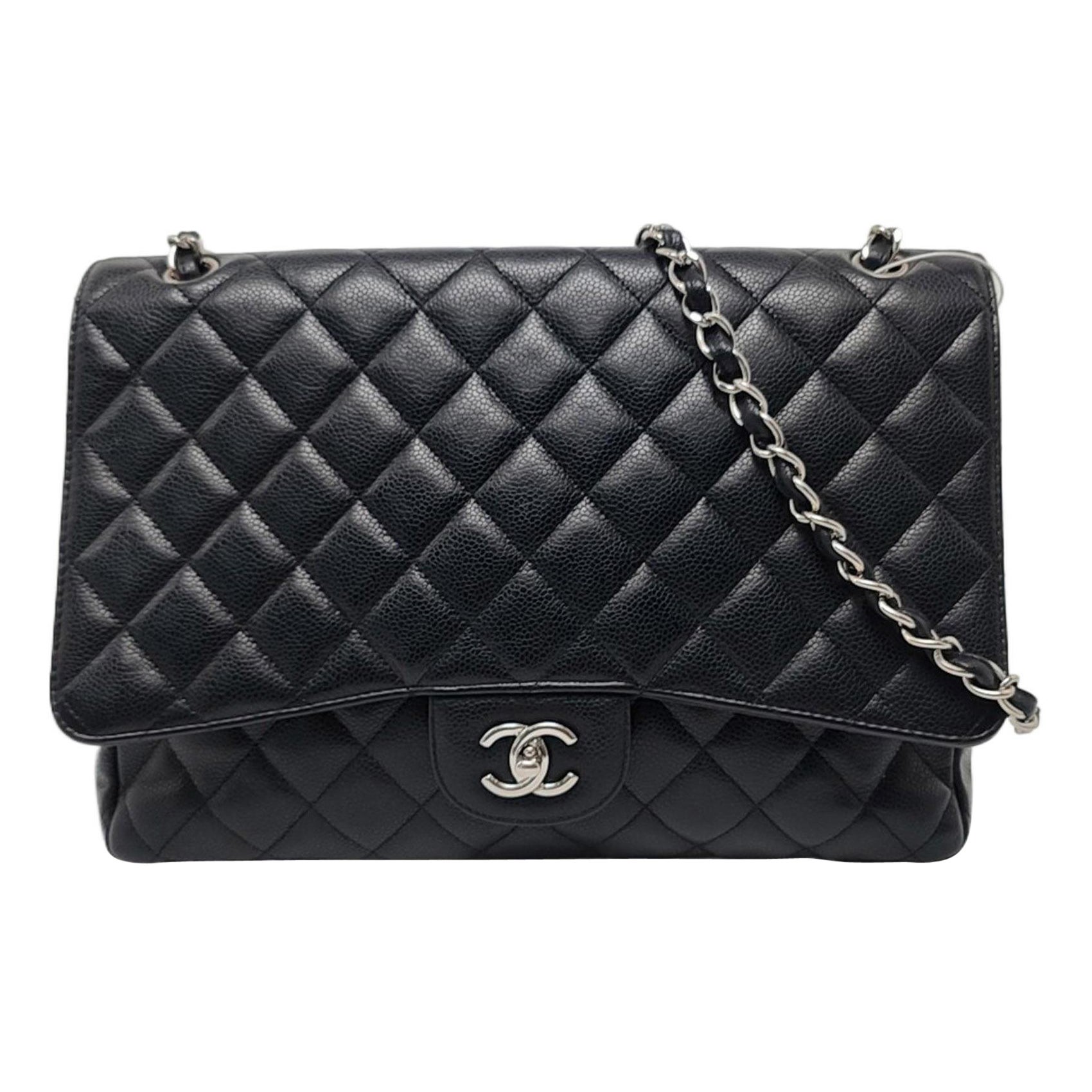 Chanel Classic Flap Maxi Schwarzes Kaviarleder Einzelklappe mit silberner Hardware