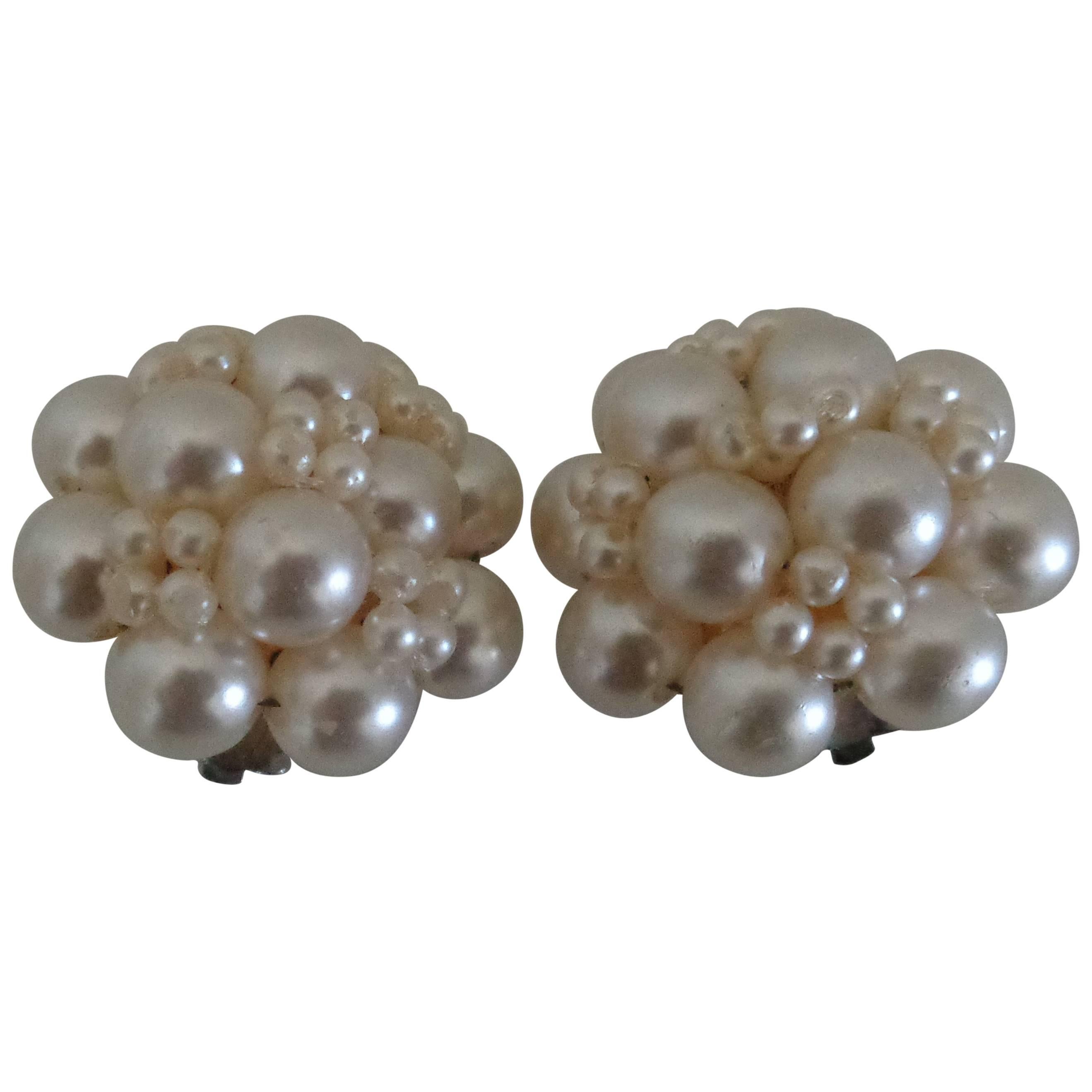 Vintage white faux Pearls Clip on Earrings