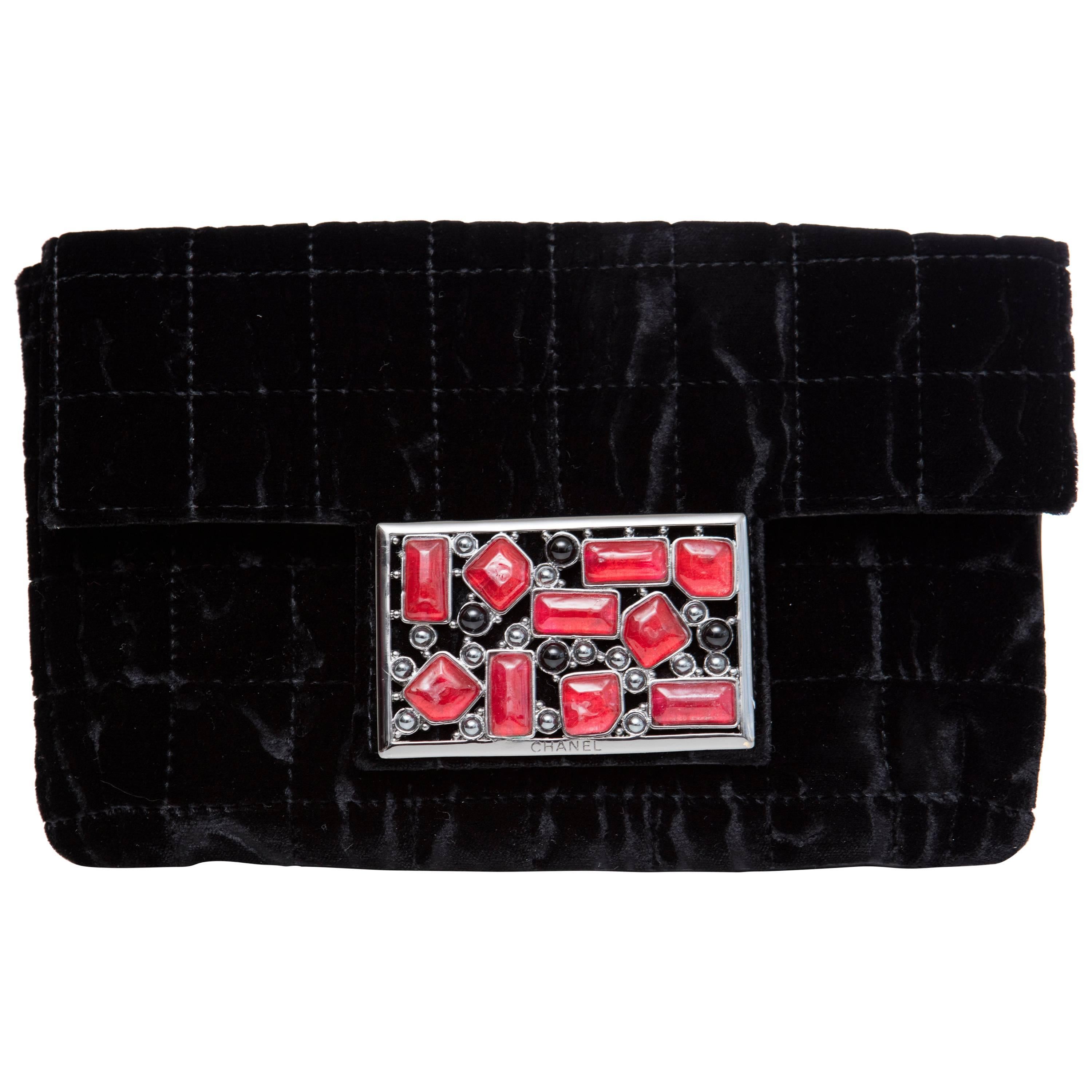 Chanel Black Quilted Velvet Evening Clutch With Gripoix Magnetic Snap Closure For Sale