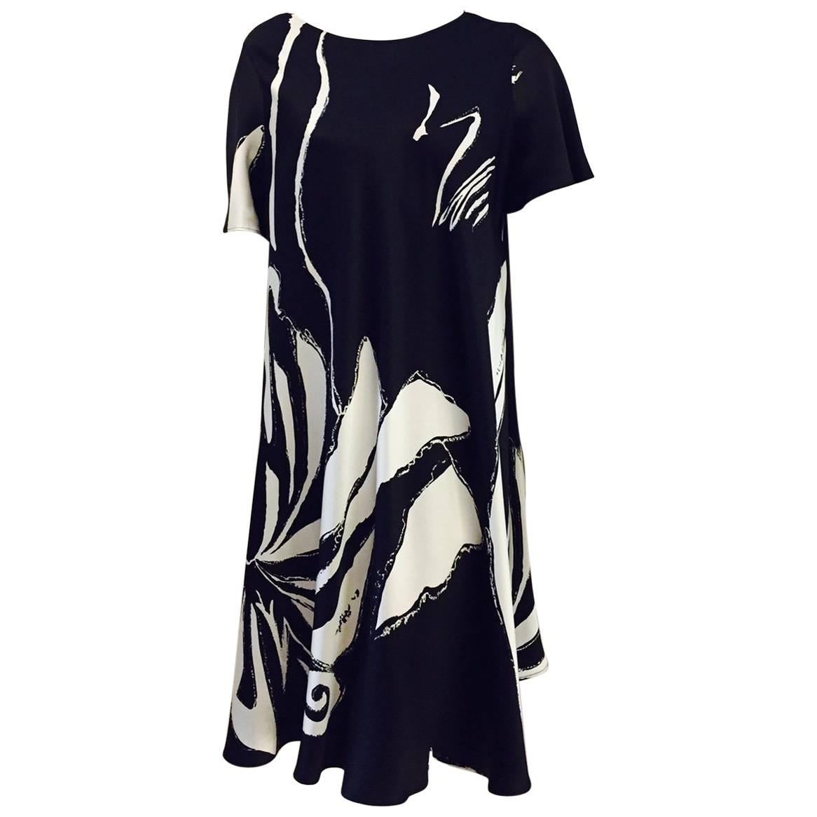 Fiandaca Black and White Abstract Print Silk Short Sleeve Trapeze Dress 