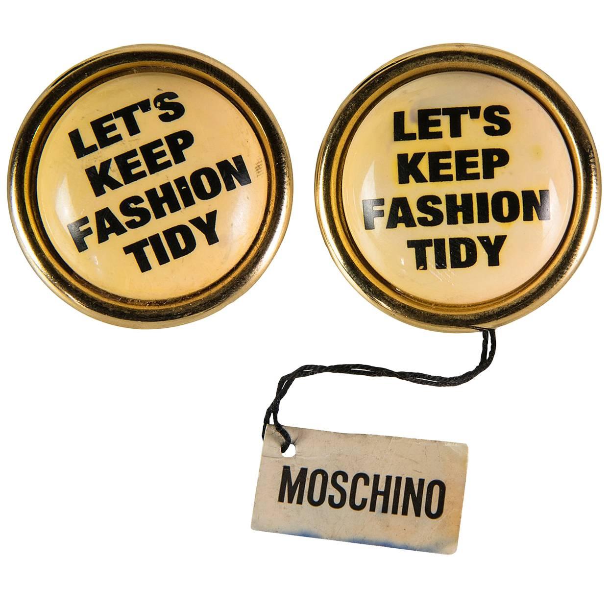 New Vintage Moschino Beige “Let’s Keep Fashion Tidy” Round Clip On Earrings For Sale