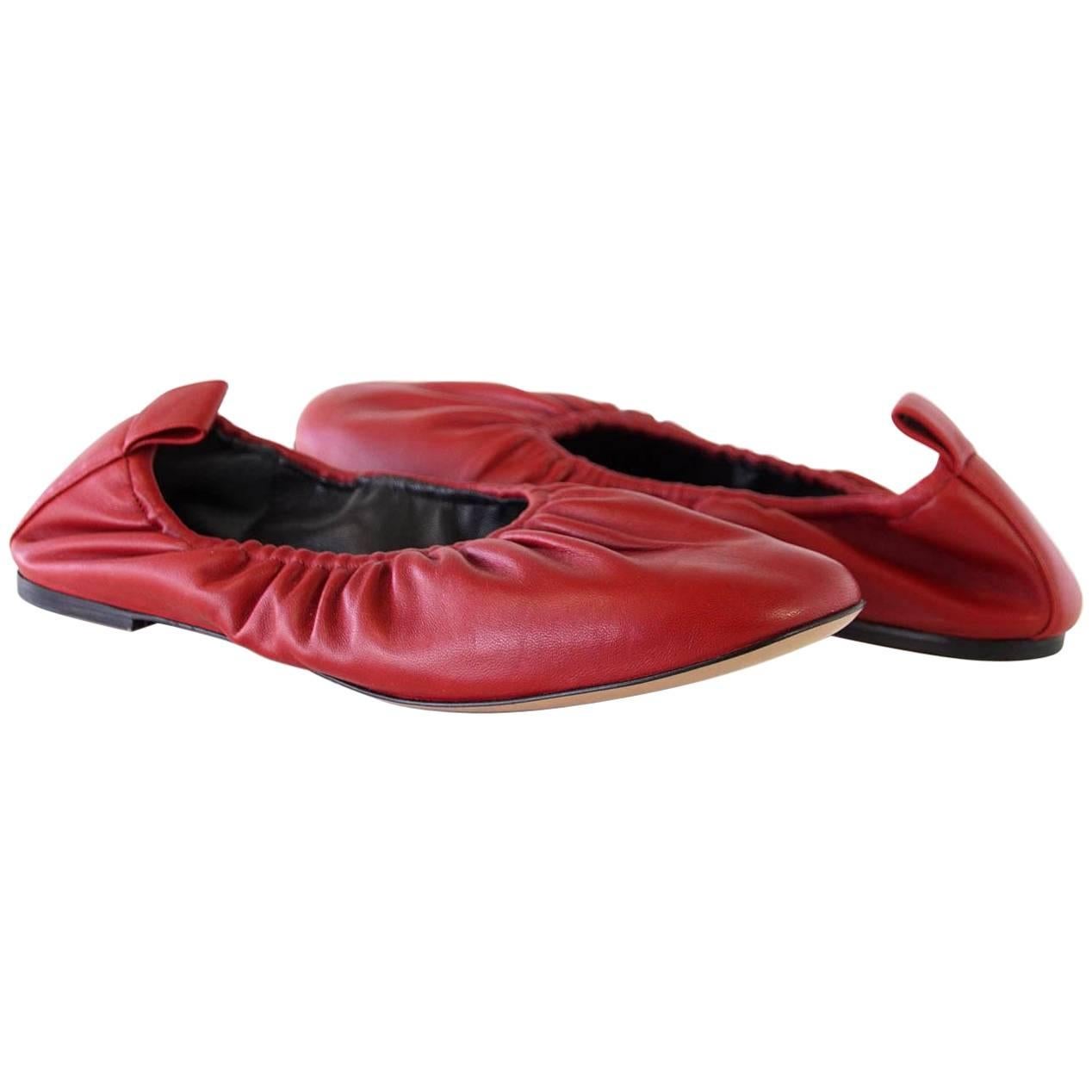 CELINE Shoe Buttery Red Leather Ballet Flat Chic Styling  39 / 9