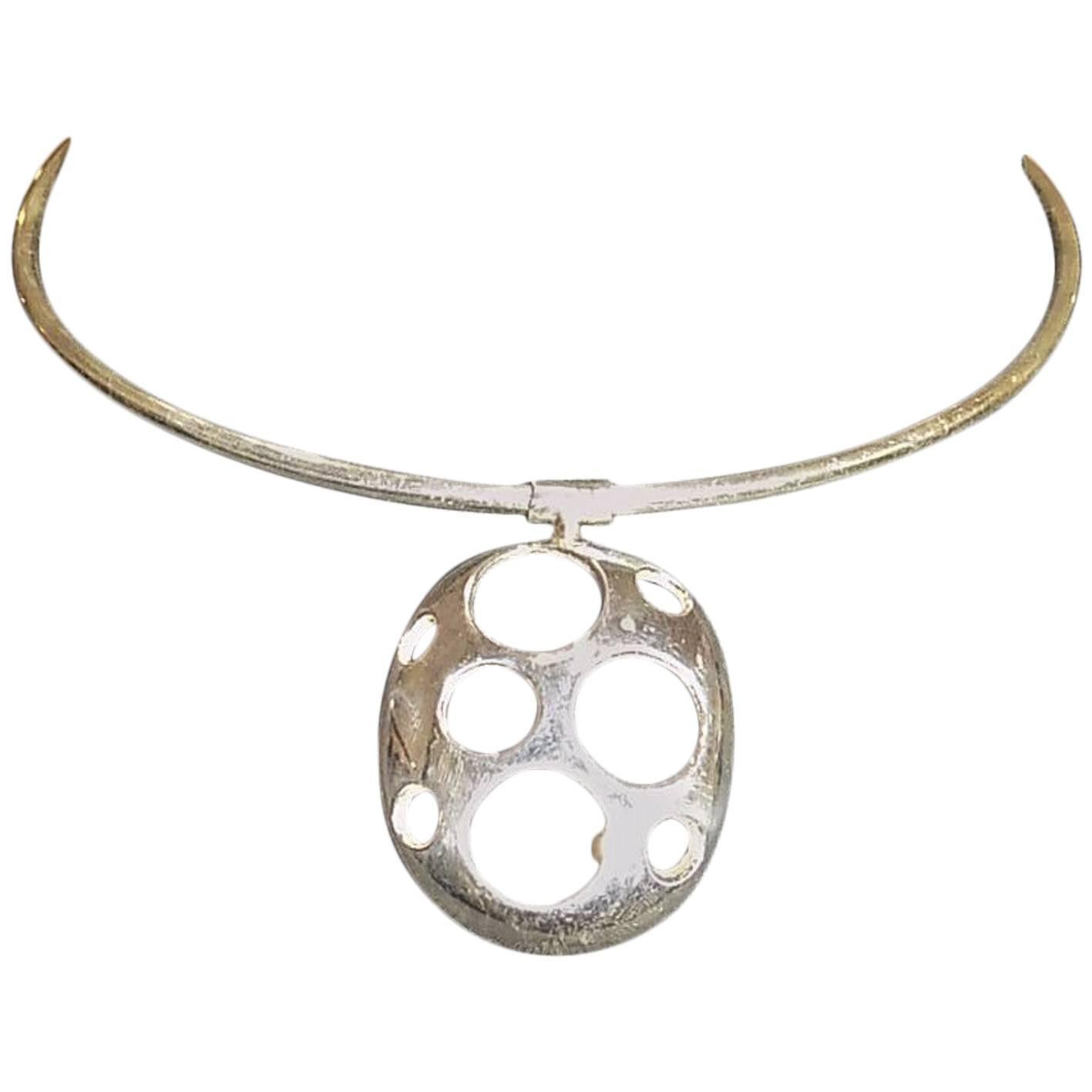 Bill Schiffer   vintage signed Silver Chocker necklace with lunar pendant For Sale