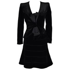 Giorgio Armani Classic Black Velvet Cocktail Skirt Suit 