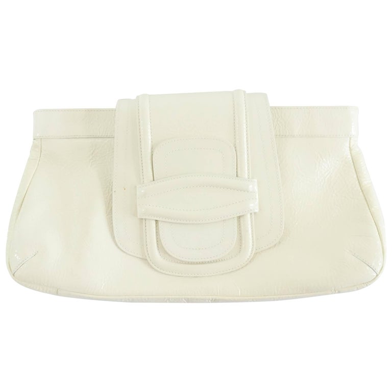 Oscar de la Renta Ivory Patent Leather Large Clutch at 1stDibs | ivory  patent clutch bag