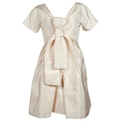 2006 ALEXANDER MCQUEEN cream silk runway dress with bow detail 2