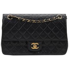 1980s Chanel Black Quilted Lambskin Vintage Medium Classic Double Flap Bag 11