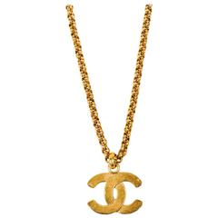 Chanel Vintage Gold Tone Metal Chain Link 'CC' Pendant Necklace