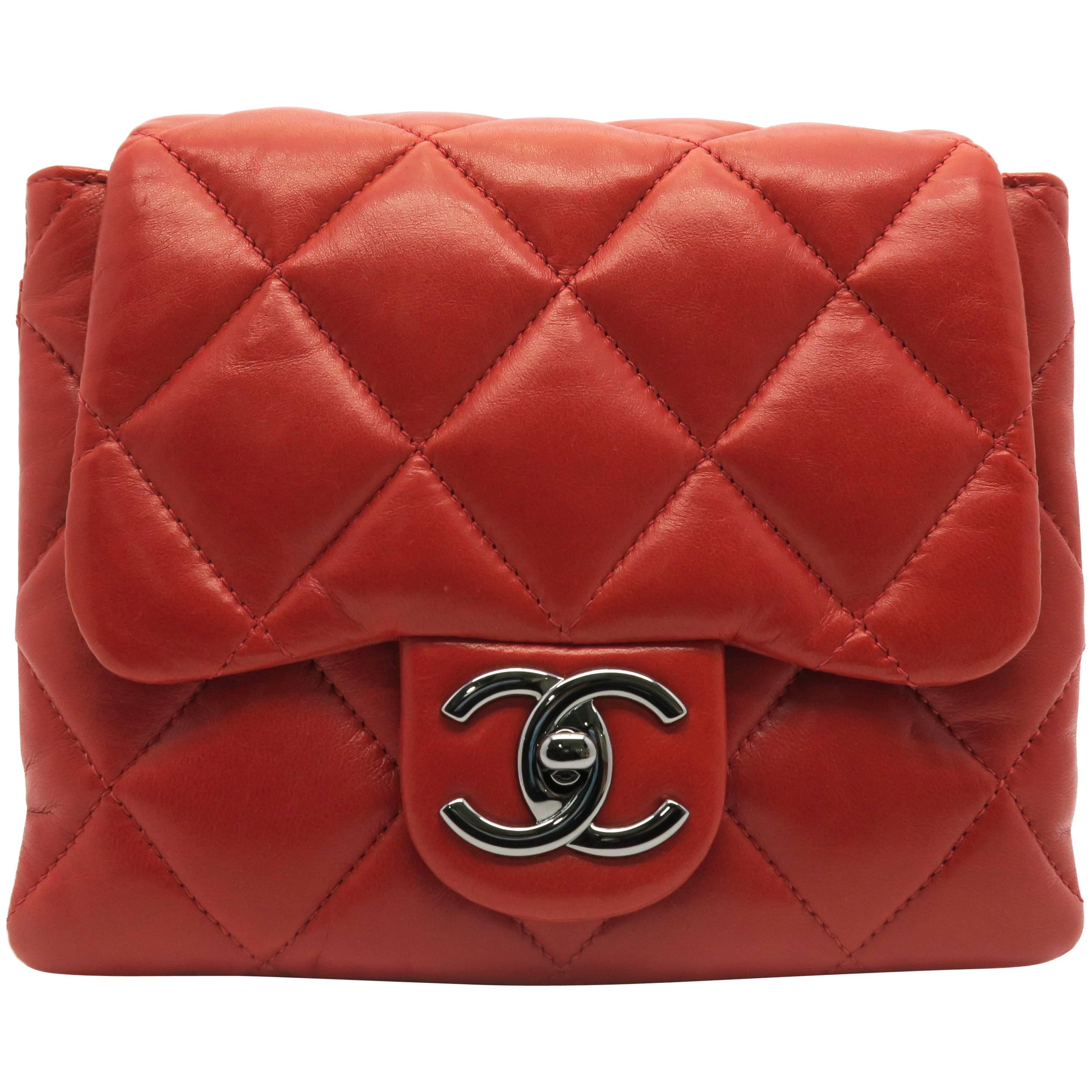 Chanel Red Quilted Calfskin Leather SHW Chain Shoulder Bag