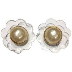 CHANEL Vintage Flowers Clip On Earrings 8