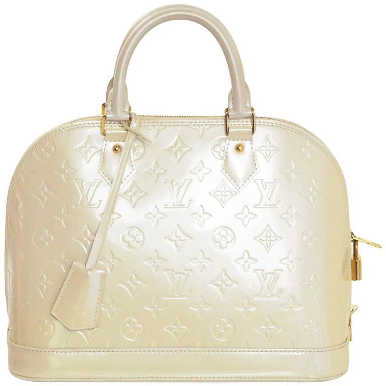 Louis Vuitton Beige Vernis Patent Leather Monogram Alma PM Bag For Sale at  1stDibs  louis vuitton beige monogram, beige louis vuitton bag, louis  vuitton alma vernis pm