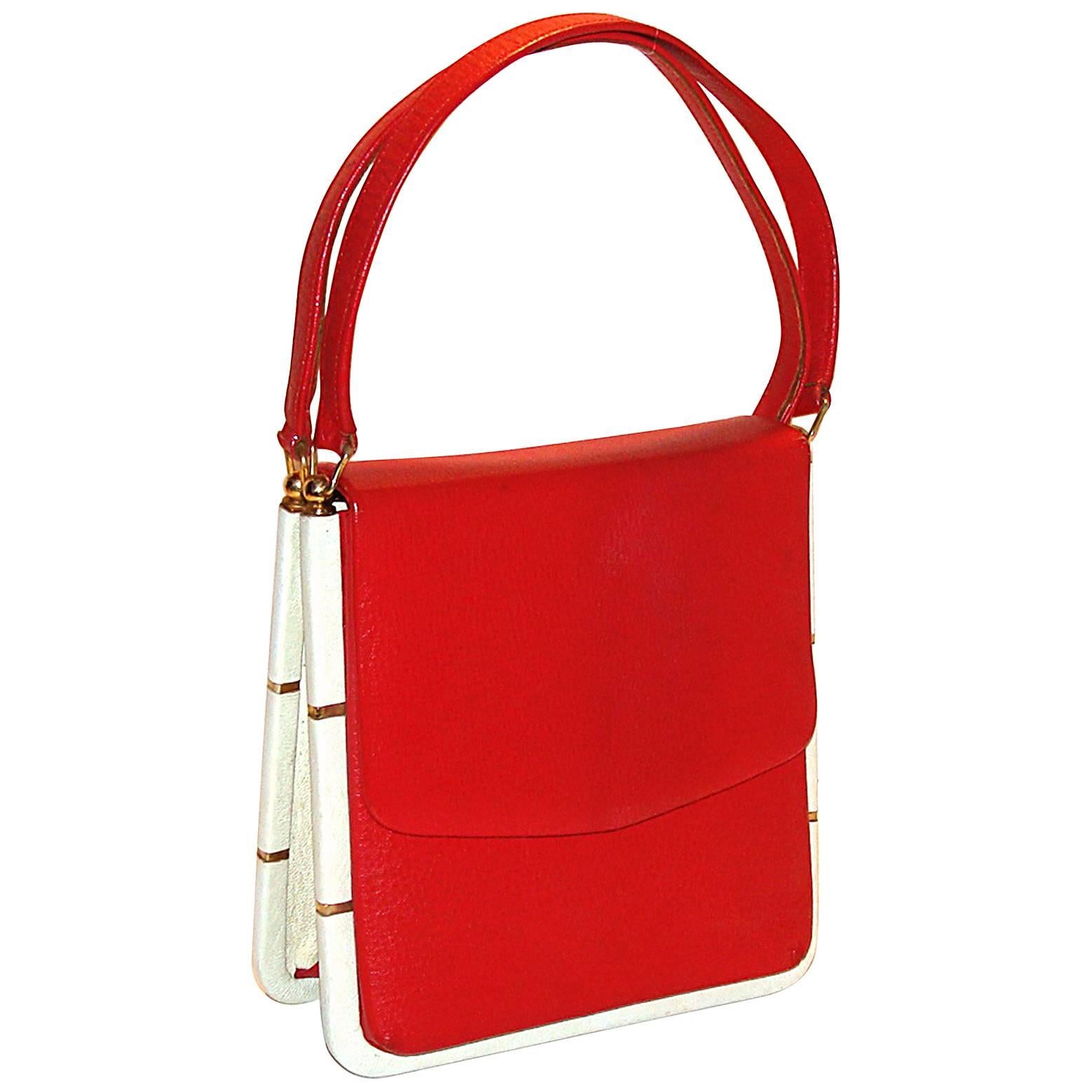 Unusual and Rare Mod Red and White Purse with Gold Accents Summer! For Sale