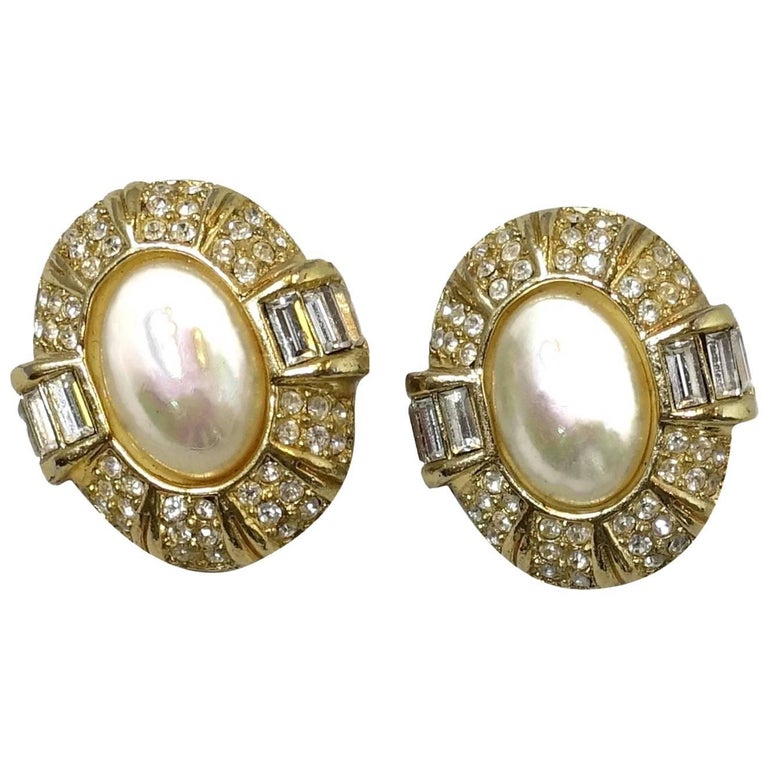 Christian Dior Vintage Classic Clip Earrings, 1980s at 1stDibs dior classic earrings