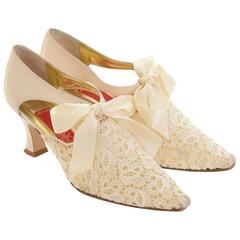 Vintage 1980s VALENTINO COUTURE White Pearl Lace Italian Shoes