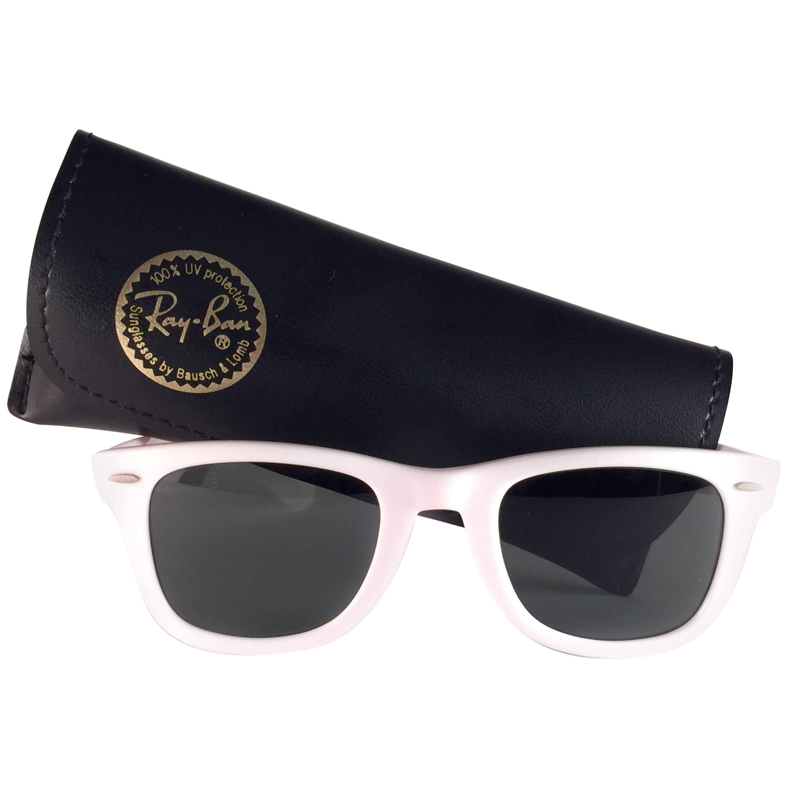 New Ray Ban The Wayfarer White 5024 B&L G15 Grey Lenses USA 80's Sunglasses