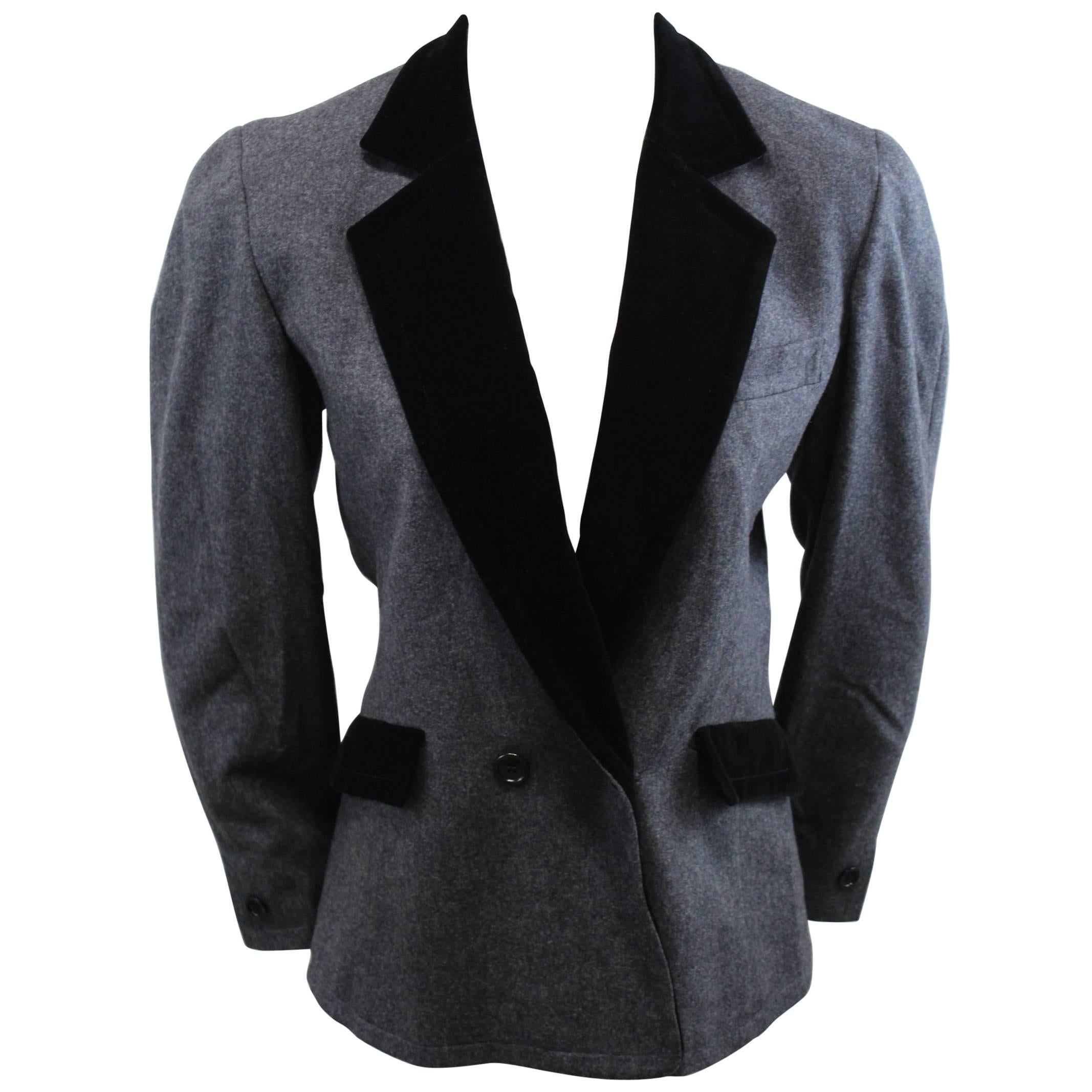 Guy Laroche Vintage Woool and Velvet jacket For Sale